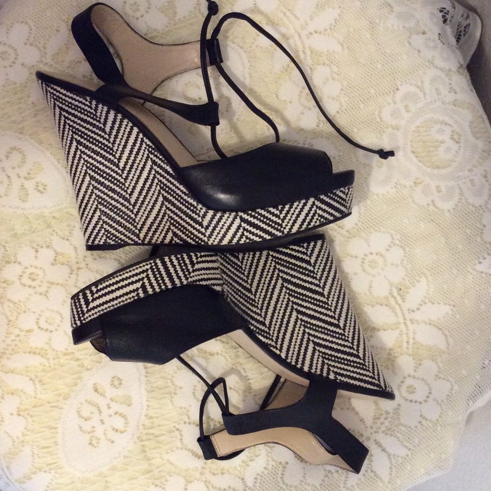 Nine West Black and White Chevron Wedge Sandals - Picture 3 of 8